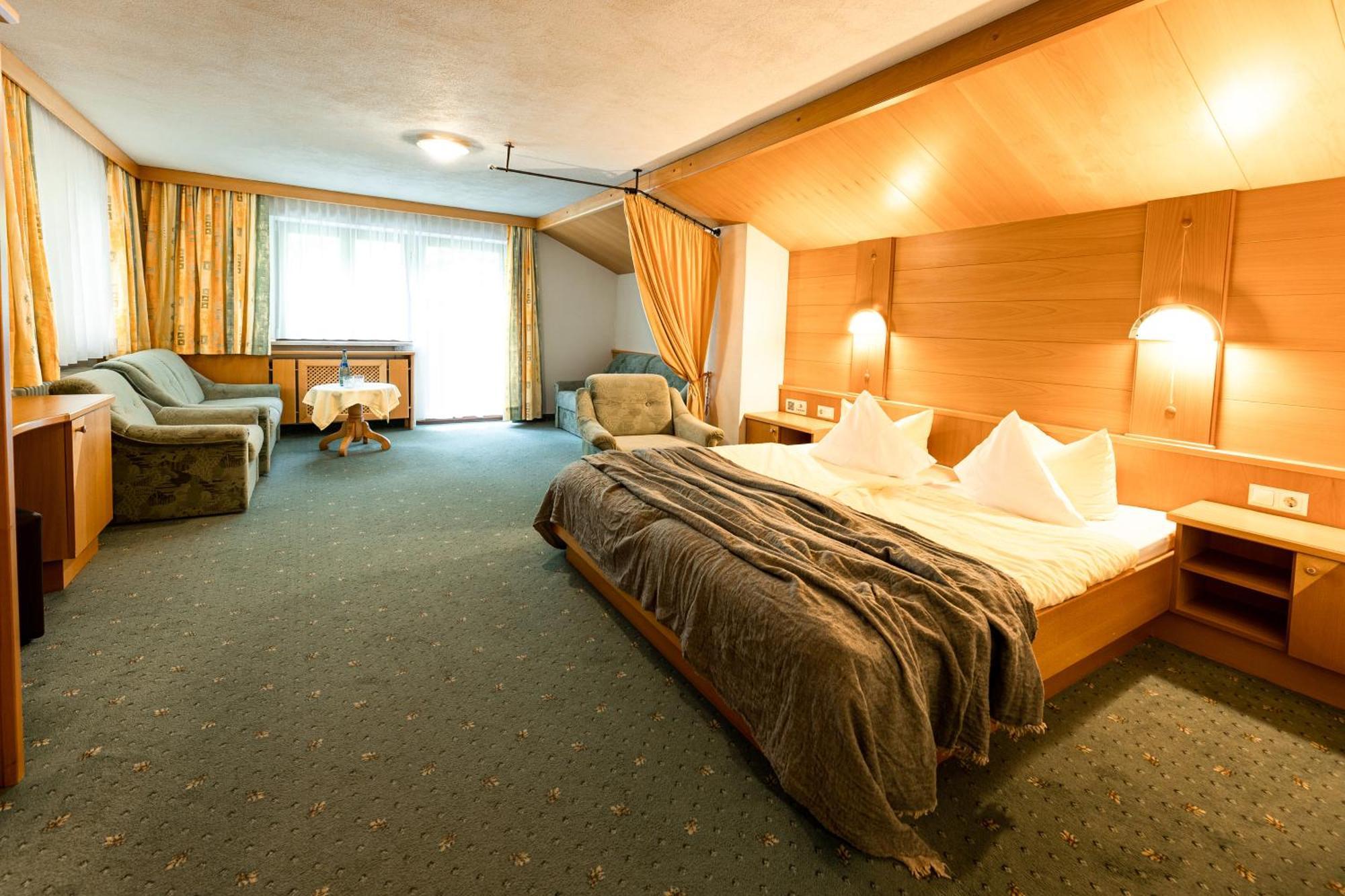 Hotel Edelweiss 카우넬탈 외부 사진